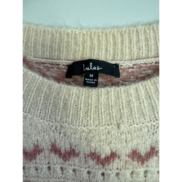 Lulu's Nordic cropped‎ sweater cream/ pink design size medium - Picture 4 of 5
